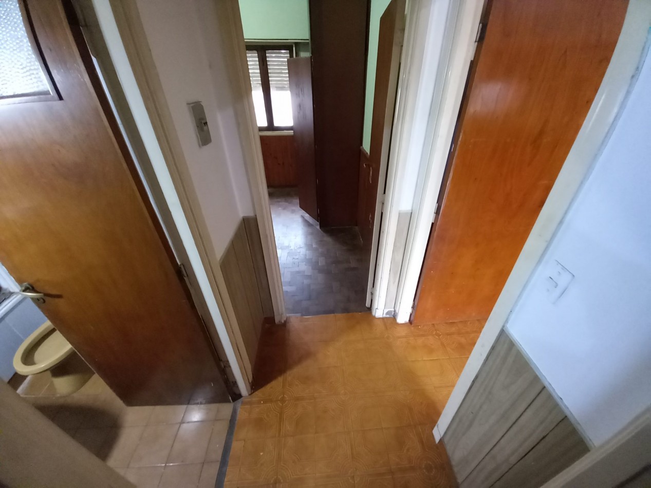 VENTA EN BLOCK 2 CASAS 1 Casa Al Frente y otra al Fondo Moreno 9100