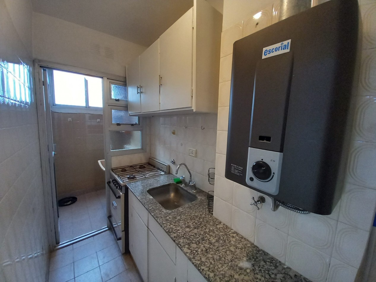 ALQUILER 3AMB ORIGINAL COCHERA 1° PISO por ESCALERA VISTA AL MAR GOLF 