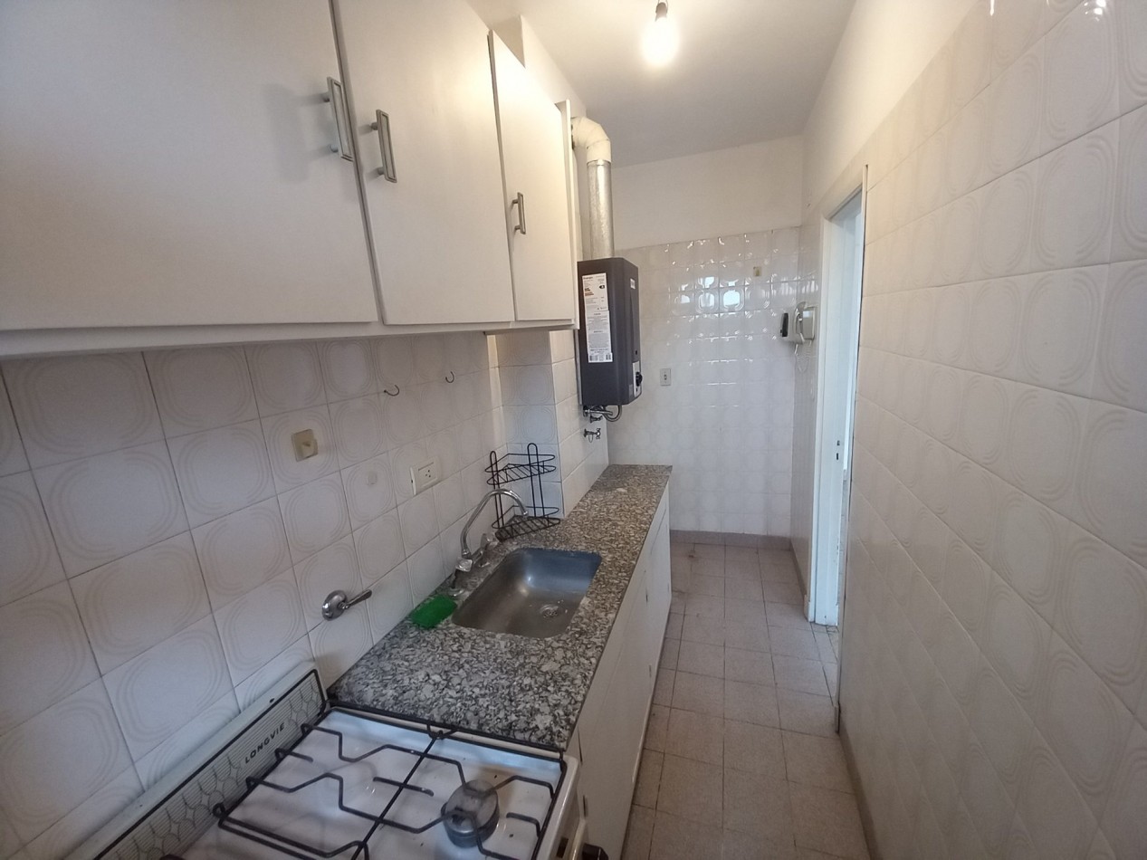 ALQUILER 3AMB ORIGINAL COCHERA 1° PISO por ESCALERA VISTA AL MAR GOLF 