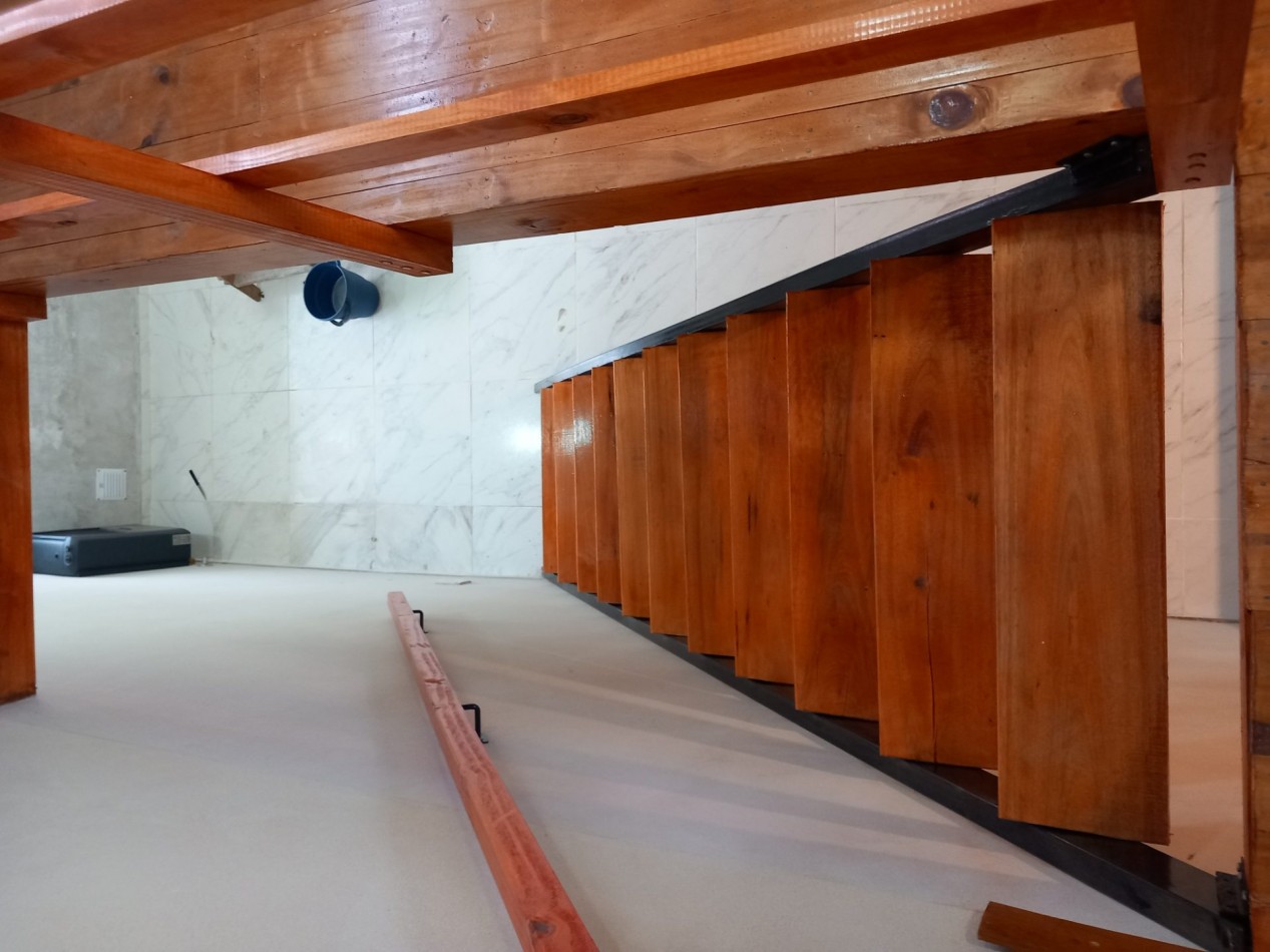 ALQUILER 2AMB DUPLEX en PLANTA ALTA por ESCALERA 
