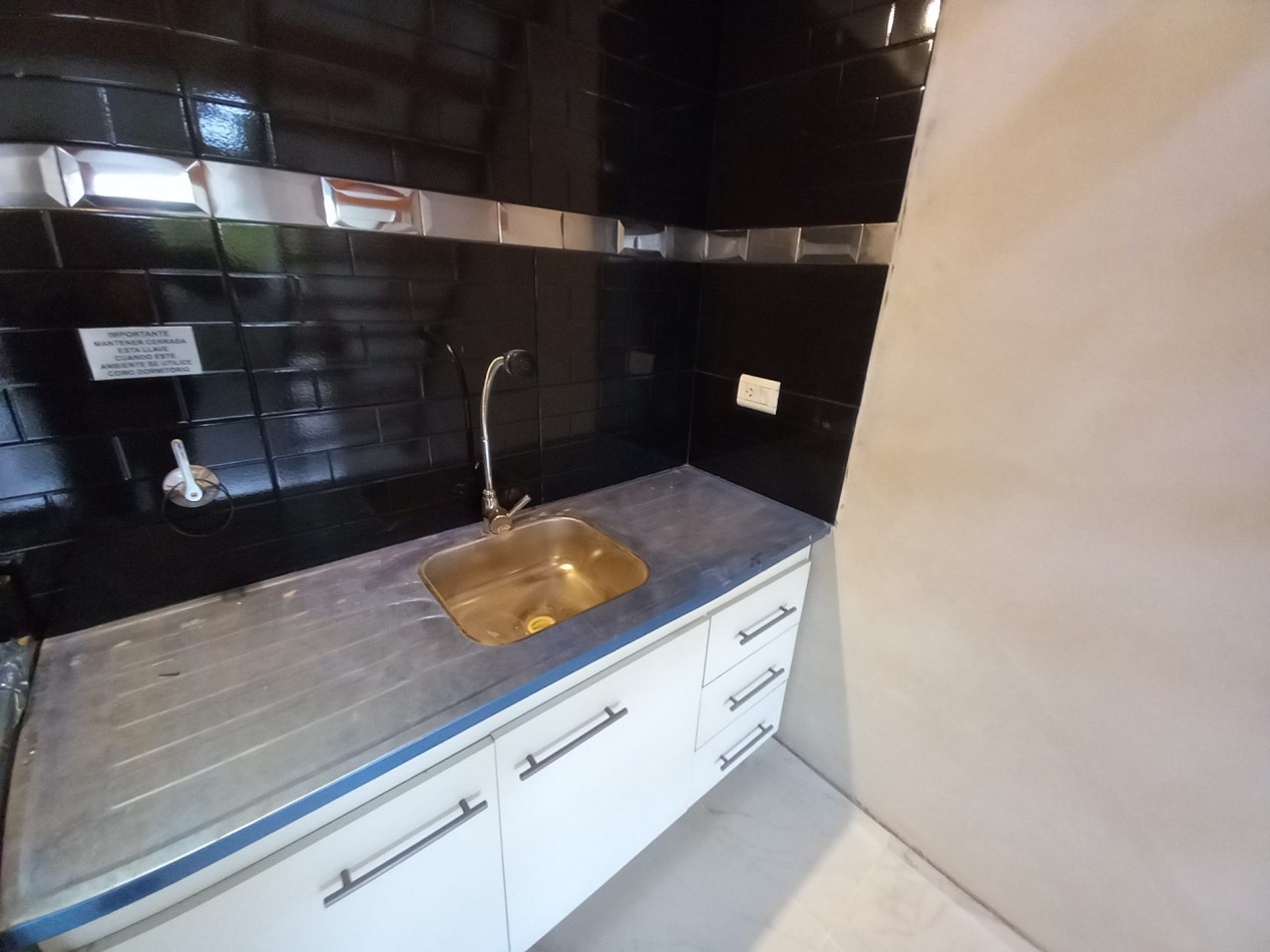 ALQUILER 2AMB DUPLEX en PLANTA ALTA por ESCALERA 