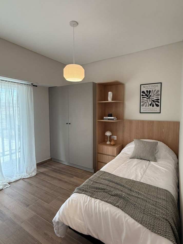 VENTA DUPLEX 4AMB RECICLADO PATIO COCHERA PARQUE LURO 