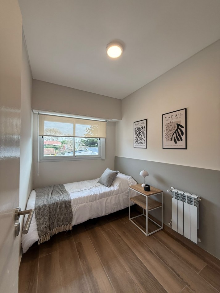 VENTA DUPLEX 4AMB RECICLADO PATIO COCHERA PARQUE LURO 