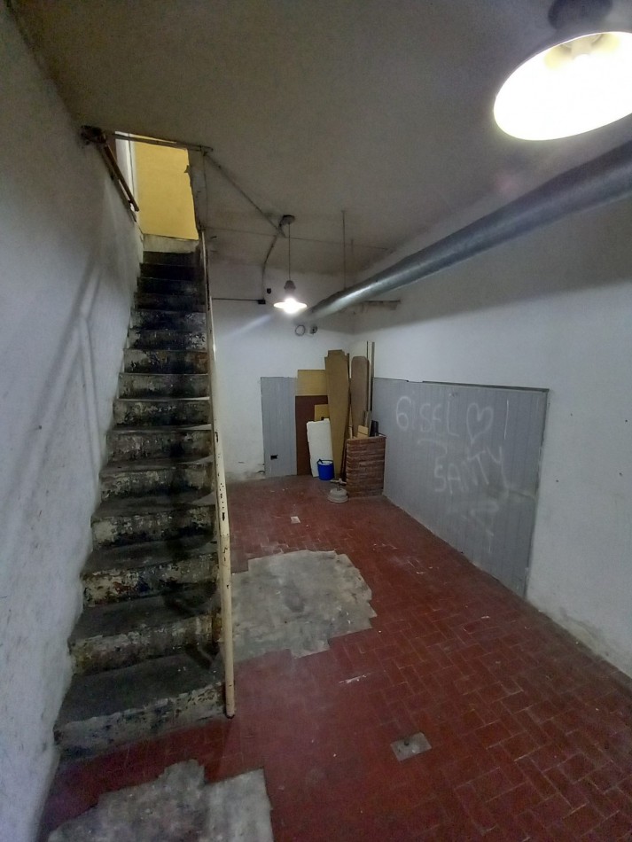 Venta Local con SOTANO TUCUMAN y FALUCHO 