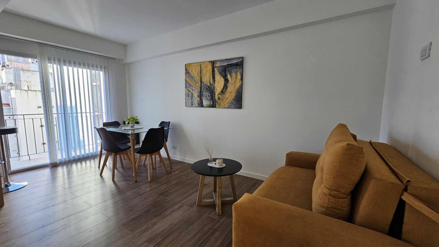 VENTA 2AMB RECICLADO FRENTE CENTRO BALCON 