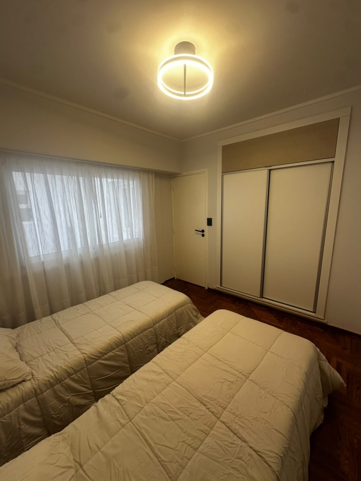 VENTA 3AMB RECICLADO CENTRO con DEPENDENCIA Y BALCON 