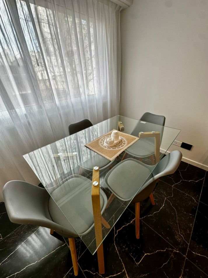 VENTA 3AMB RECICLADO CENTRO con DEPENDENCIA Y BALCON 