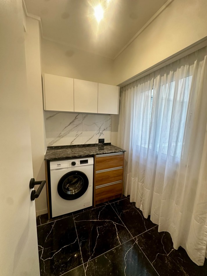 VENTA 3AMB RECICLADO CENTRO con DEPENDENCIA Y BALCON 
