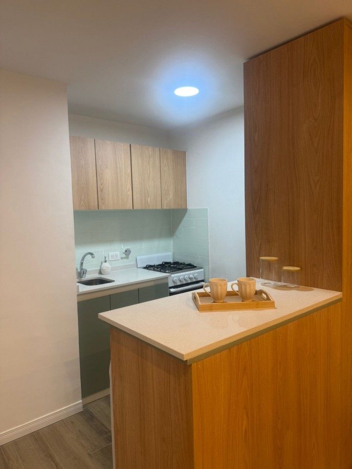 VENTA 1AMB RECICLADO CENTRO ARTEFACTO Y MUEBLES A ESTRENAR 