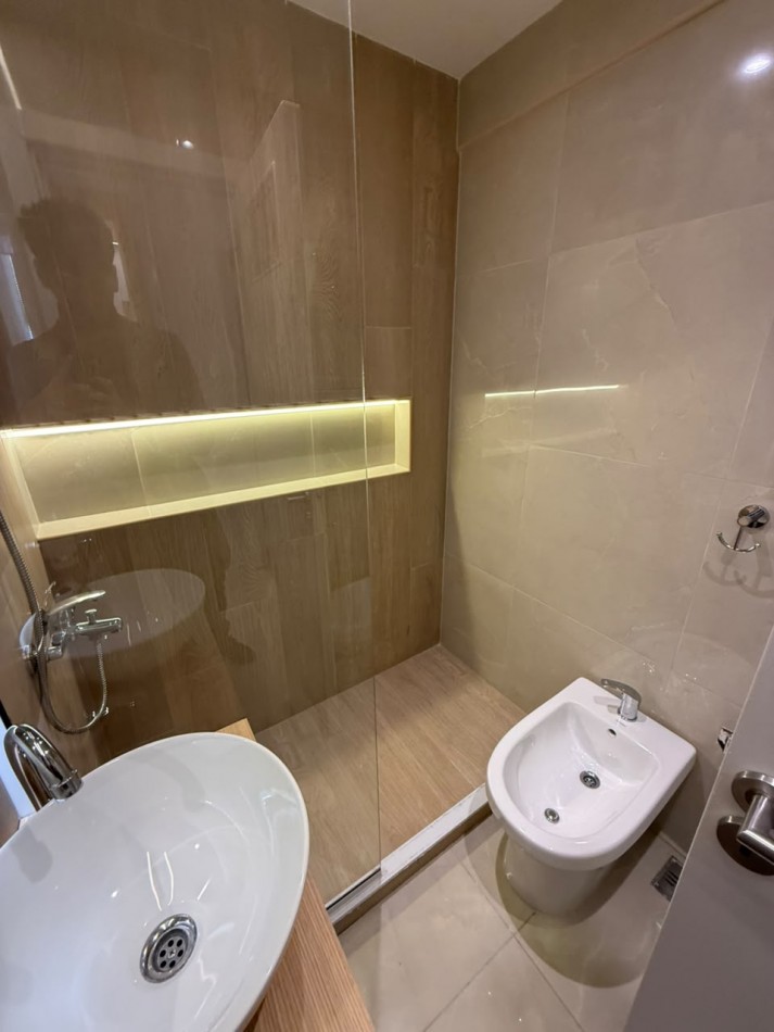VENTA 3AMB RECICLADO CENTRO BALCON FRENTE 