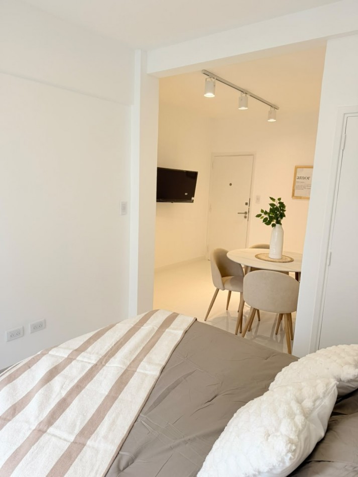 VENTA 1AMB RECICLADO FRENTE CENTRO BALCON 