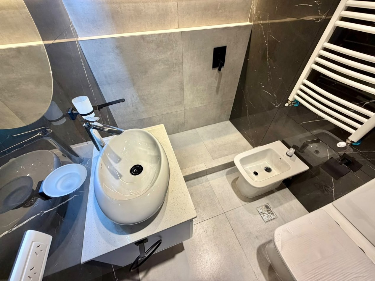 VENTA 3AMB RECICLADO CENTRO BALCON EXCELENTE 