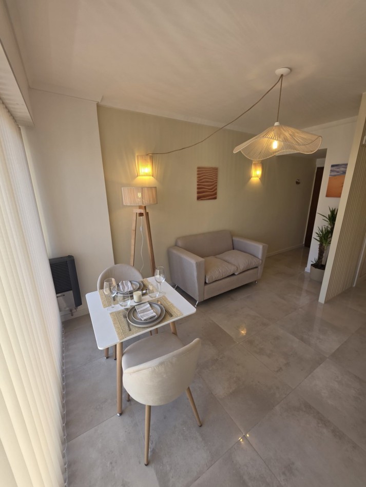 VENTA 1AMB Y MEDIO EXCELENTE RECICLADO CENTRO BALCON 