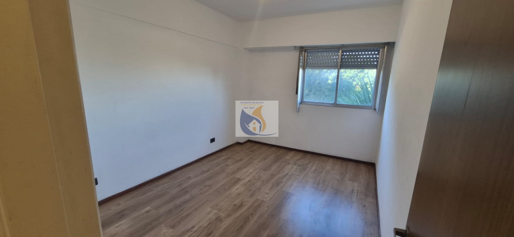 ALQUILER 3AMB ORIGINAL COCHERA 1° PISO por ESCALERA VISTA AL MAR GOLF 