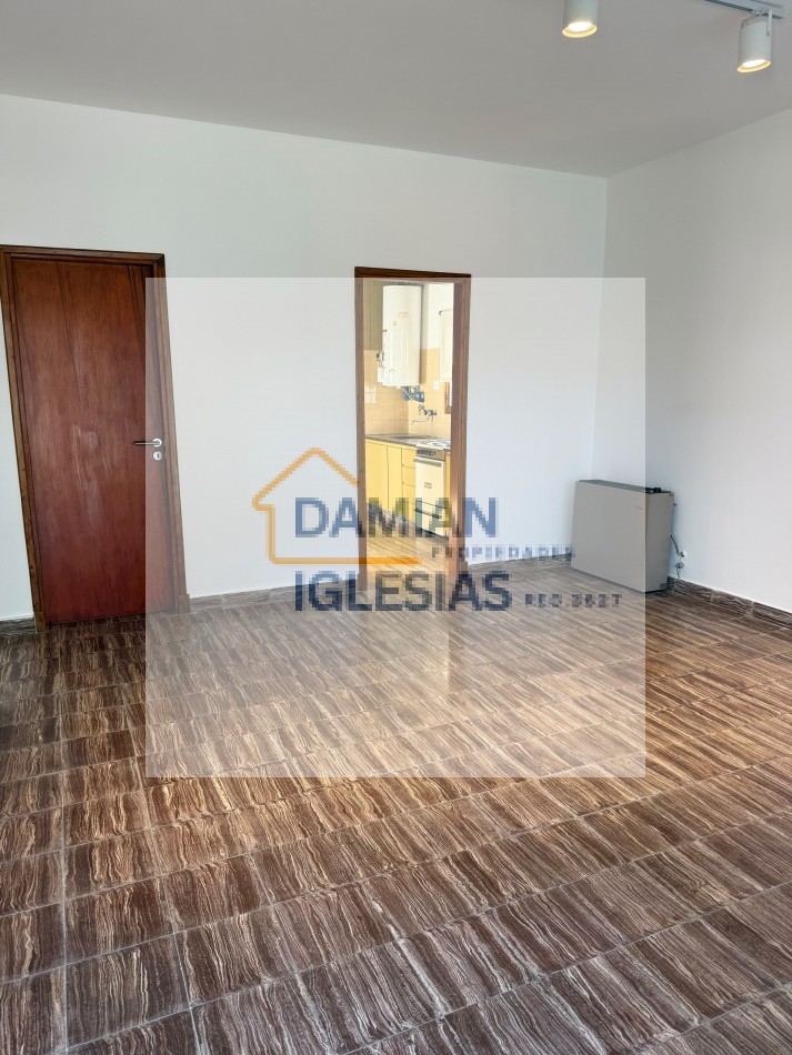 VENTA CASA 3AMB 