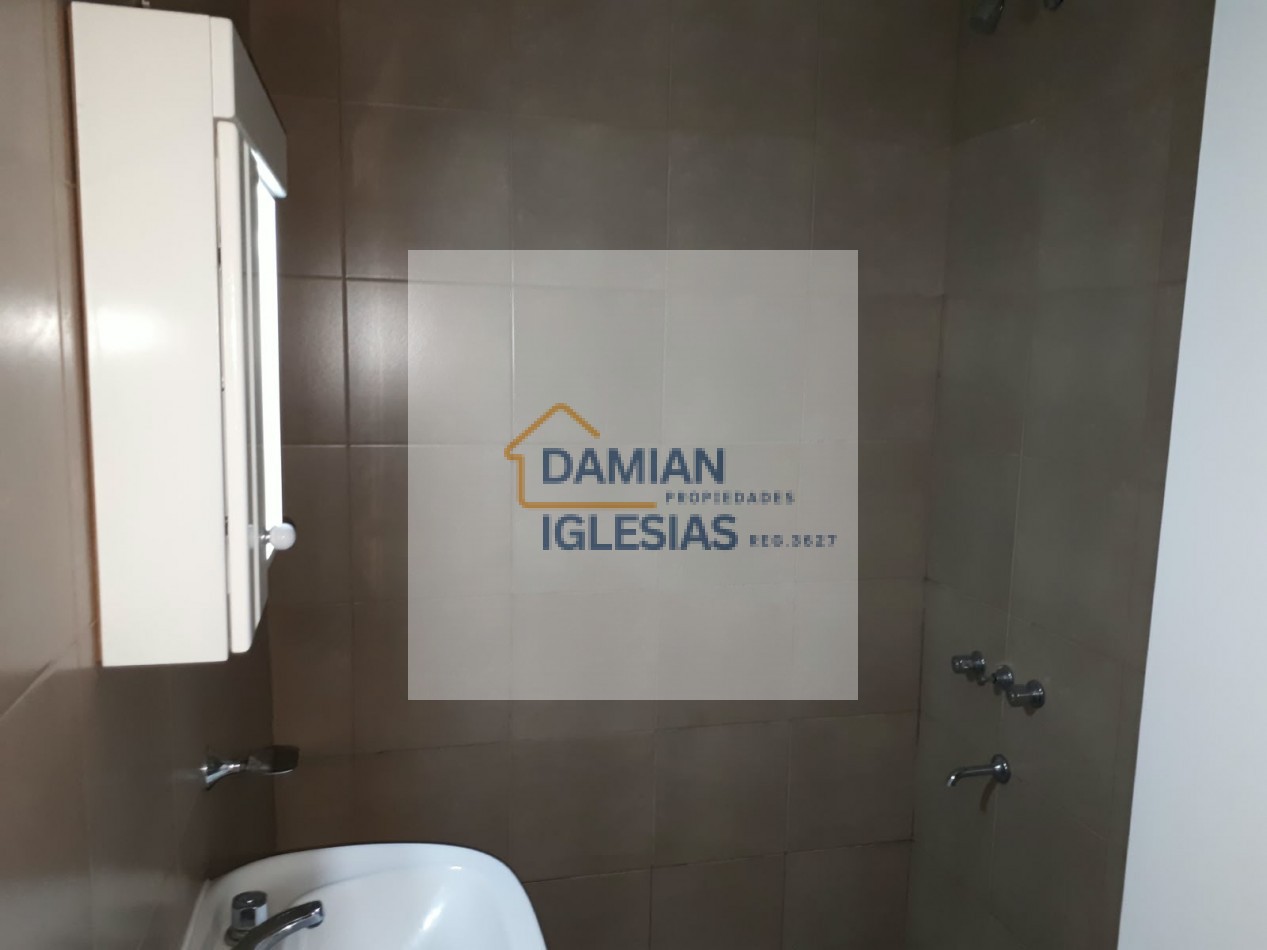 ALQUILER 2AMB EXCELENTE 1er PISO x ESCALERA BALCON PARQUE LURO 