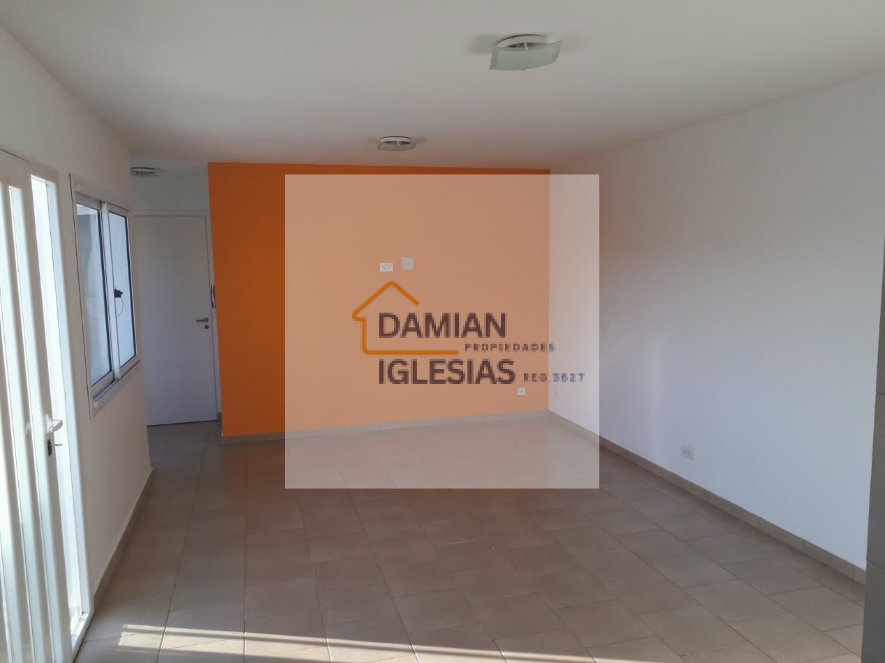 ALQUILER 2AMB EXCELENTE 1er PISO x ESCALERA BALCON PARQUE LURO 
