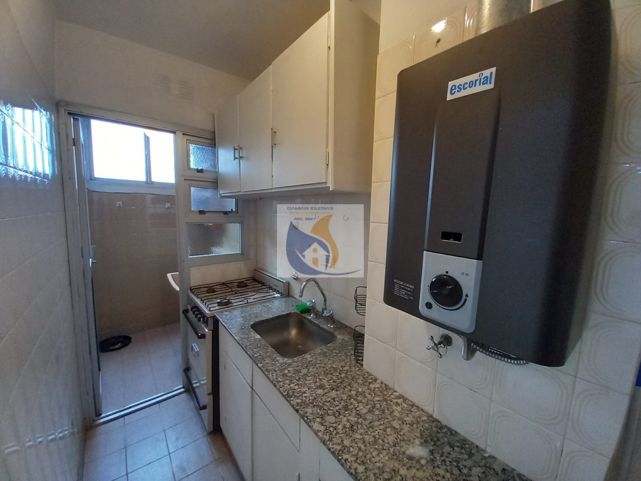 ALQUILER 3AMB ORIGINAL COCHERA 1° PISO por ESCALERA VISTA AL MAR GOLF 