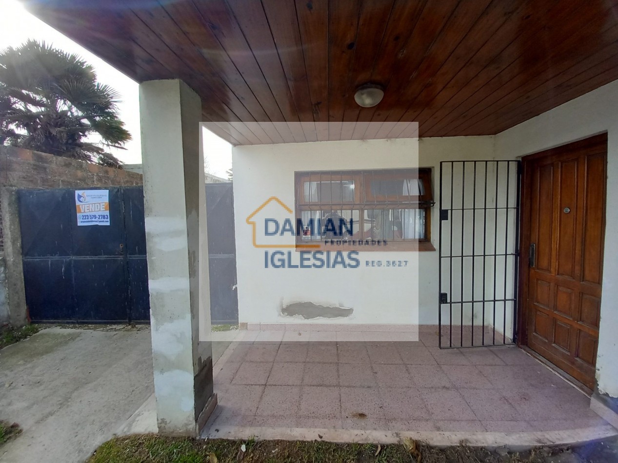 CASA 3AMB APTO CREDITO PERMUTA con GALPON PARQUE LOTE PROPIO