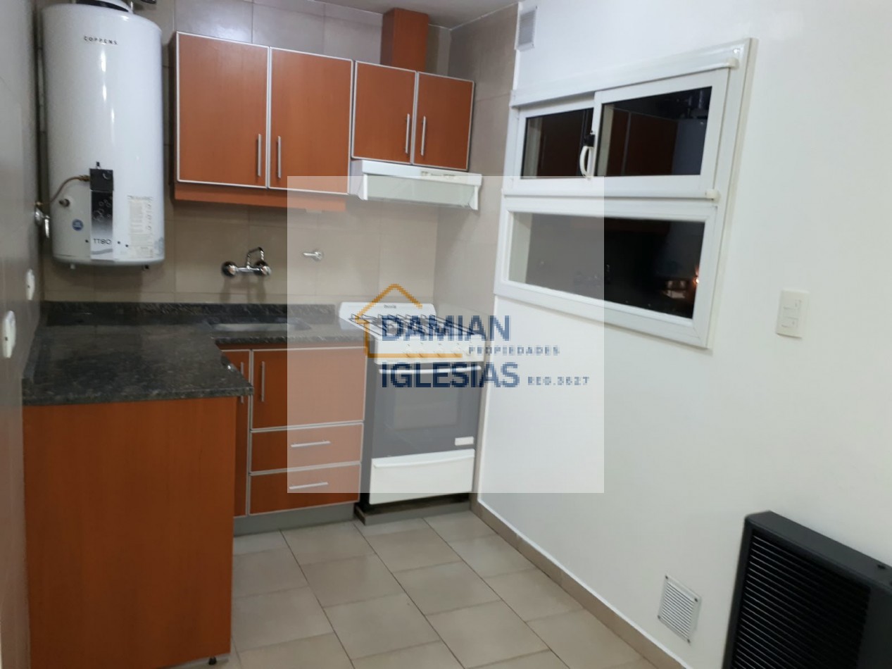 ALQUILER 2AMB EXCELENTE 1er PISO x ESCALERA BALCON PARQUE LURO 