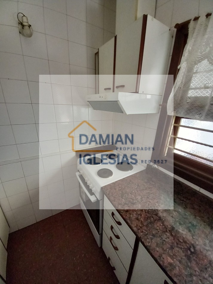 ALQUILER USO PROFESIONAL CONSULTORIOS 5AMB COCHERA PATIO PARRILLA 11 de SEPTIEMBRE e INDEPENDENCIA 