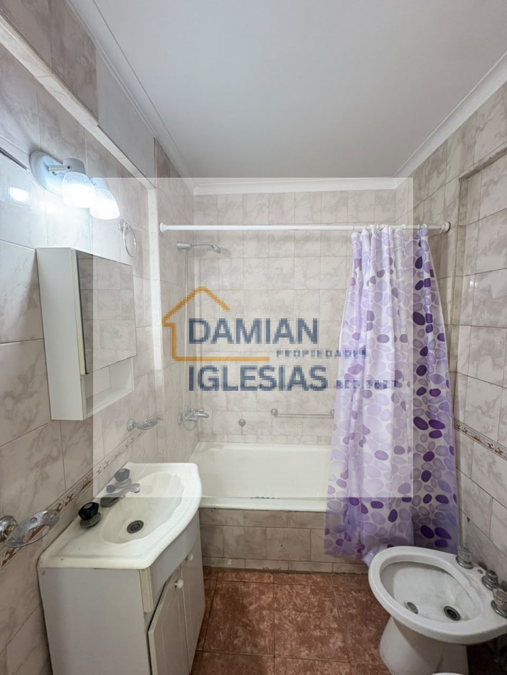 VENTA 2AMB CENTRO FRENTE 
