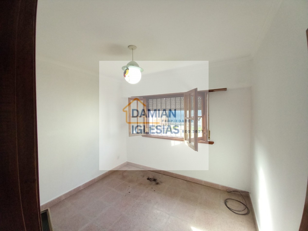 CASA 3AMB APTO CREDITO PERMUTA con GALPON PARQUE LOTE PROPIO