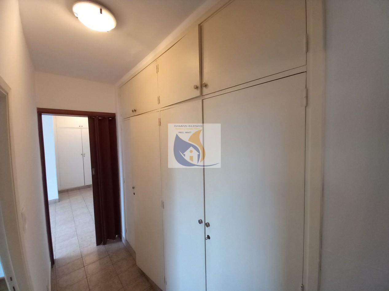 ALQUILER 3AMB ORIGINAL COCHERA 1° PISO por ESCALERA VISTA AL MAR GOLF 