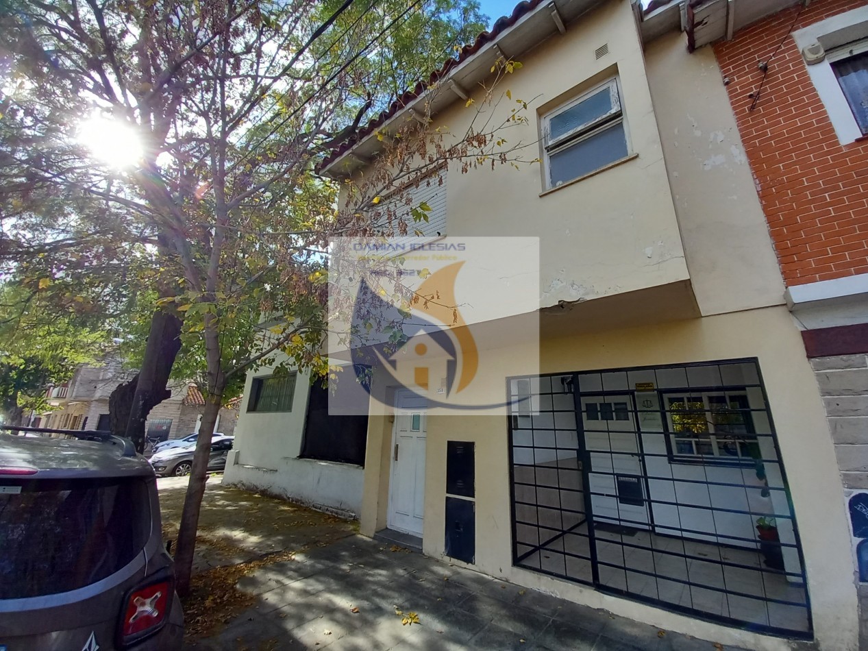 VENTA CHALET PH-FRENTE-PLANTA BAJA-CATAMARCA y ROCA-RETASADO