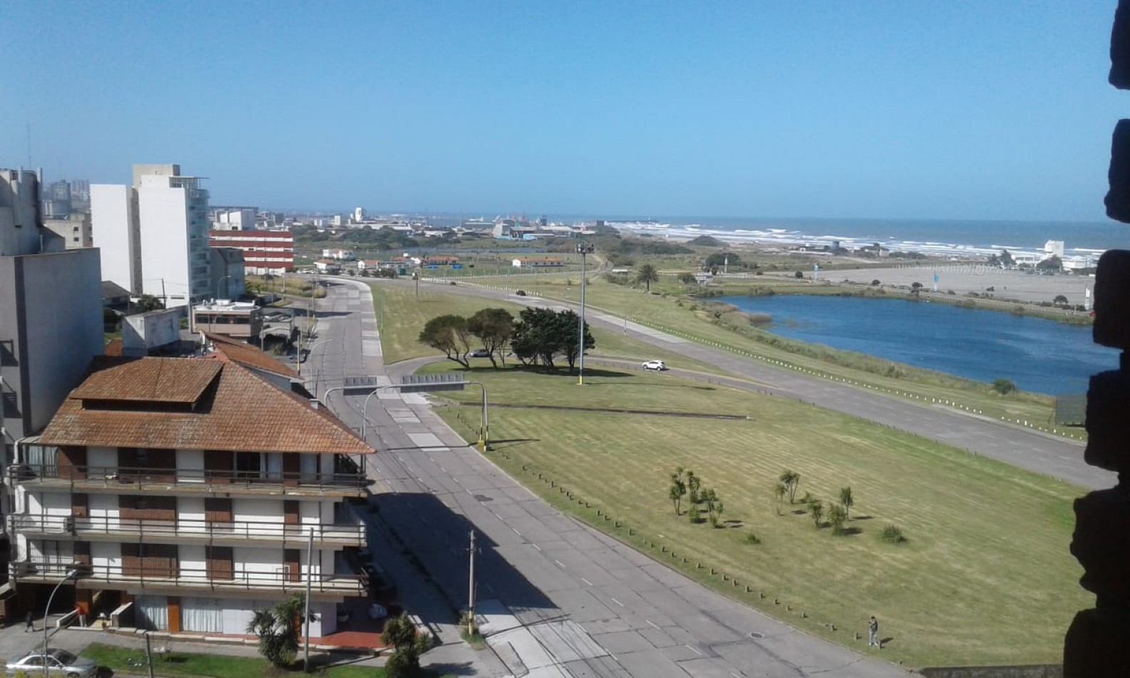 VENTA SEMIPISO 3AMB COCHERA-VISTA al MAR-FRENTE-BALCON TERRAZA-PUNTA MOGOTES