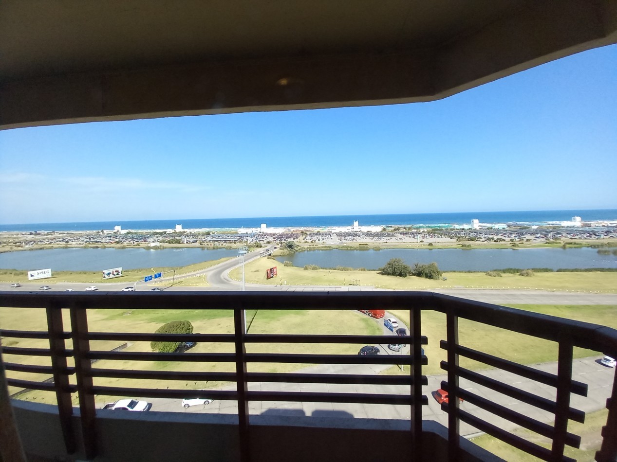 VENTA SEMIPISO 3AMB COCHERA-VISTA al MAR-FRENTE-BALCON TERRAZA-PUNTA MOGOTES