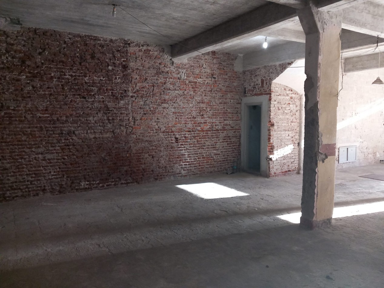 VENTA DEPOSITO o LOCAL en PH San Lorenzo casi Dorrego