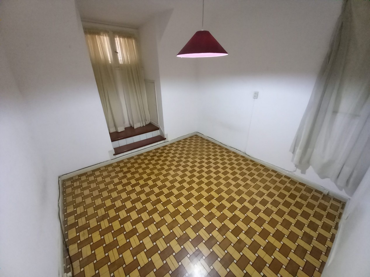 ALQUILER CASA ESTADO ORIGINAL 4AMB 2 BAÑOS COCHERA LOS TRONCOS 