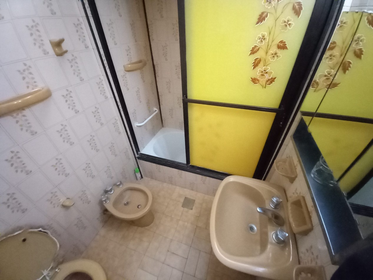 ALQUILER CASA ESTADO ORIGINAL 4AMB 2 BAÑOS COCHERA LOS TRONCOS 
