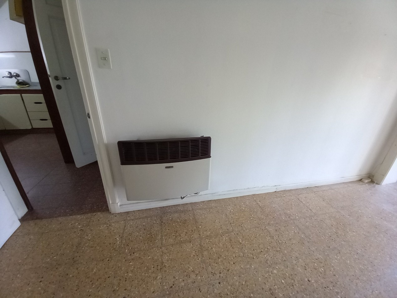 ALQUILER CASA ESTADO ORIGINAL 4AMB 2 BAÑOS COCHERA LOS TRONCOS 