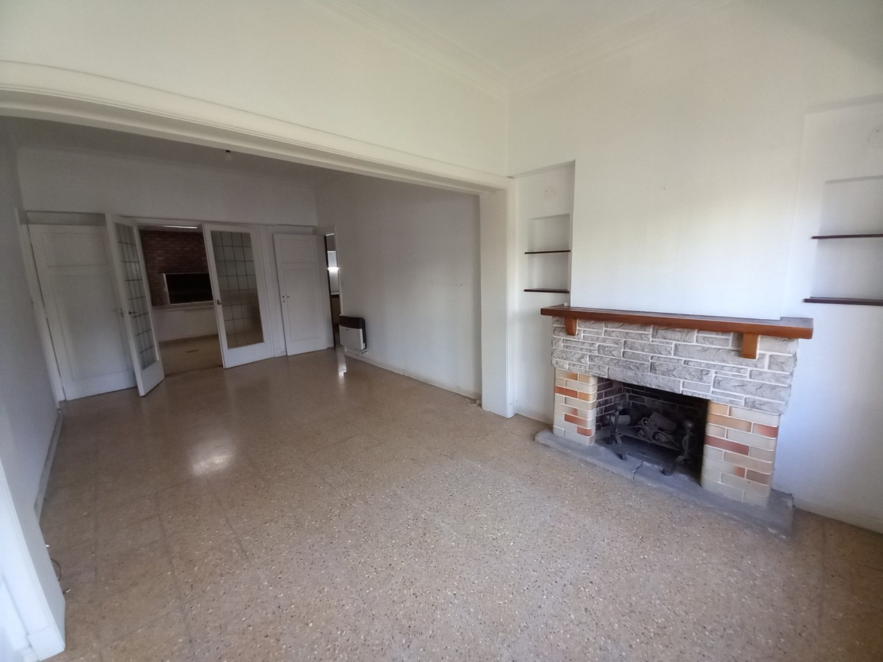 ALQUILER CASA ESTADO ORIGINAL 4AMB 2 BAÑOS COCHERA LOS TRONCOS 