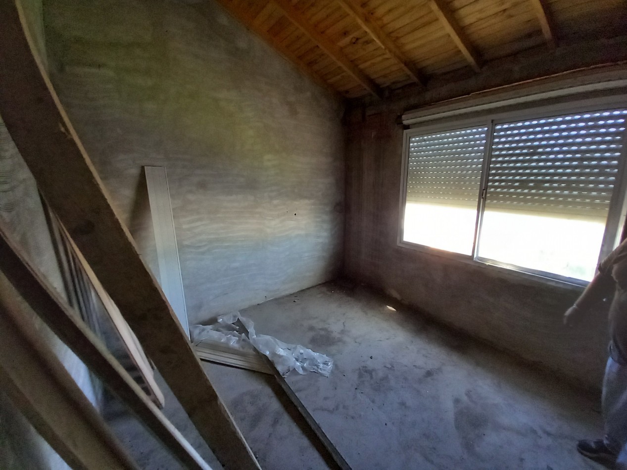 CASA 4AMB 2 BAÑOS PARQUE COCHERA y 1 DEPARTAMENTO A TERMINAR 