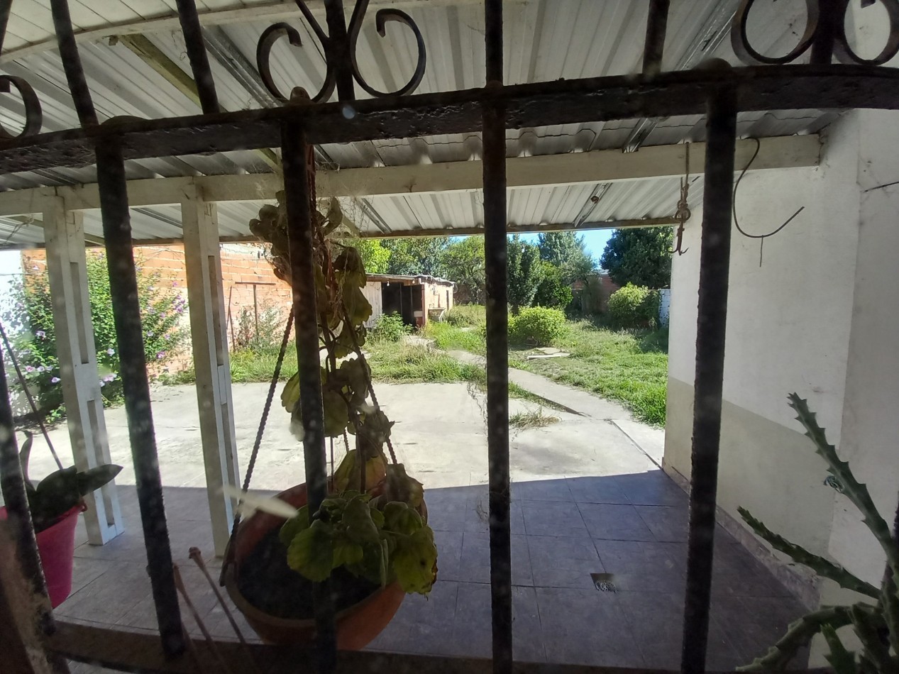 CASA 4AMB 2 BAÑOS PARQUE COCHERA y 1 DEPARTAMENTO A TERMINAR 