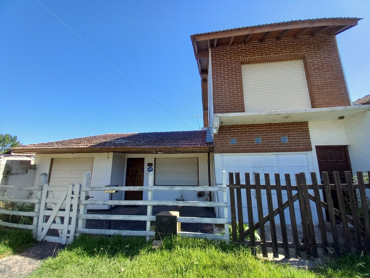 CASA 4AMB 2 BAÑOS PARQUE COCHERA y 1 DEPARTAMENTO A TERMINAR 