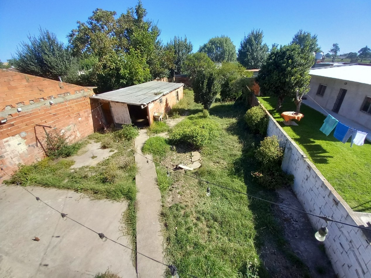 CASA 4AMB 2 BAÑOS PARQUE COCHERA y 1 DEPARTAMENTO A TERMINAR 