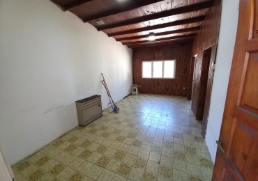 VENTA CASA de 3AMB ESTADO ORIGINAL PARQUE ZONA CHILE y Av. JUAN B. JUSTO 