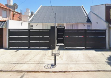 ALQUILER 2AMB DUPLEX COCHERA al FRENTE DISPONIBLE para AGOSTO-PARQUE LURO 
