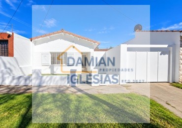 VENTA CASA 3AMB ORIGINAL LOTE PROPIO Babrio LAS AVENIDAS 