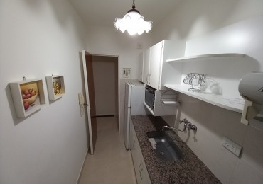 ALQUILER x 12 MESES 2AMB AMOBLADO SIN MASCOTAS CENTRO