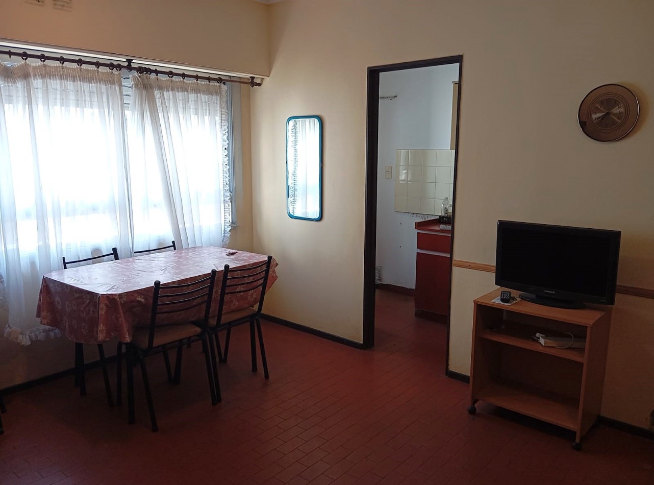 VENTA - DEPTO UN AMBIENTE - FRENTE - ZONA TRIBUNALES