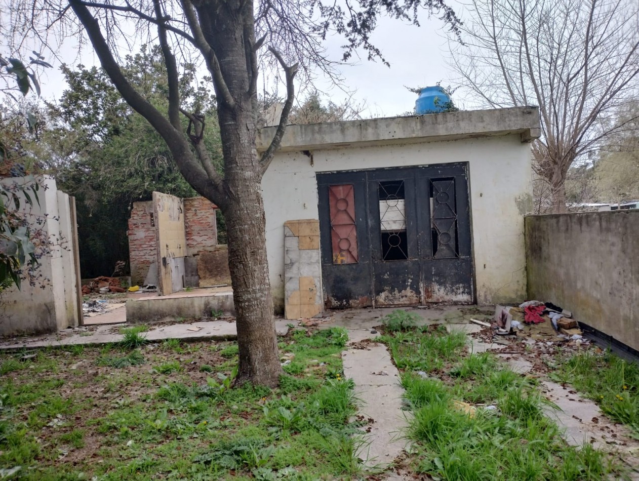 LOTE DE 420M2 EN FELIX U. CAMET VENDE O PERMUTA